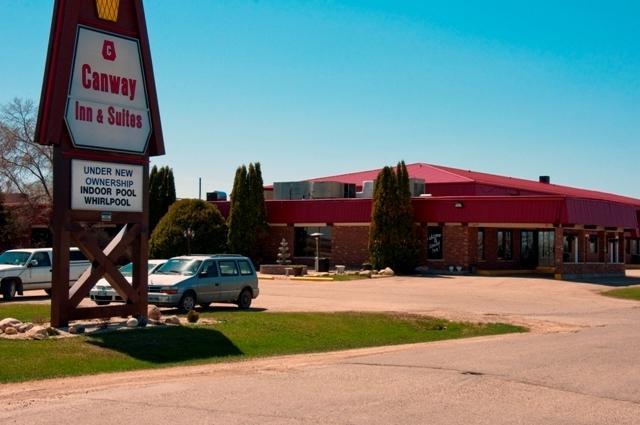 Canway Inn & Suites Dauphin Extérieur photo