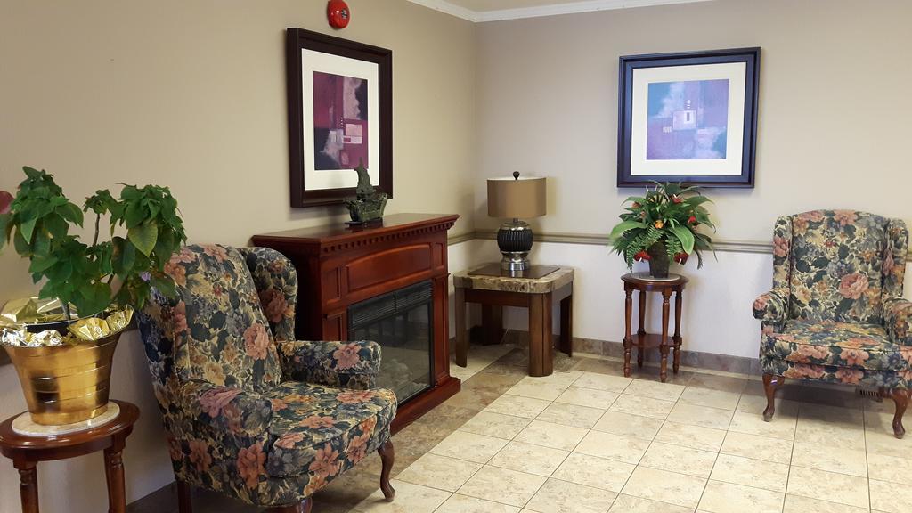 Canway Inn & Suites Dauphin Extérieur photo